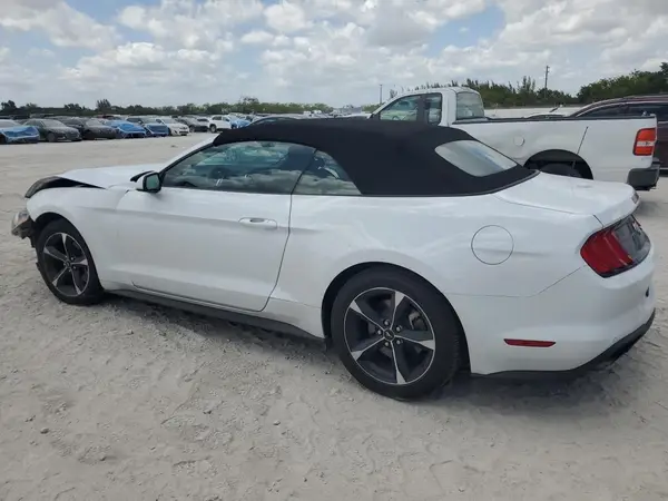 1FATP8UH7P5113034 2023 FORD MUSTANG - Image 2