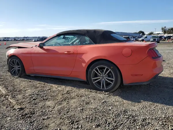 1FATP8UH8G5216866 2016 FORD MUSTANG - Image 2
