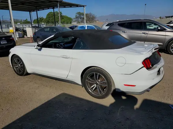 1FATP8UH8G5222375 2016 FORD MUSTANG - Image 2