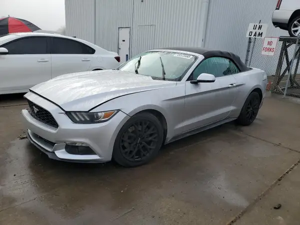 1FATP8UH8G5226703 2016 FORD MUSTANG - Image 1