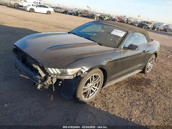 1FATP8UH8G5275027 2016 FORD MUSTANG - Image 2