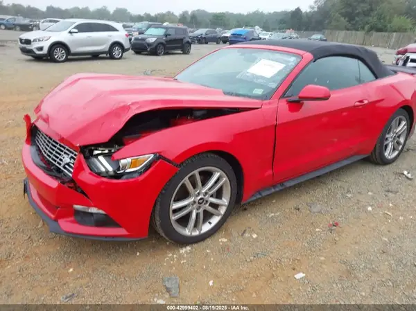 1FATP8UH8G5312433 2016 FORD MUSTANG - Image 2