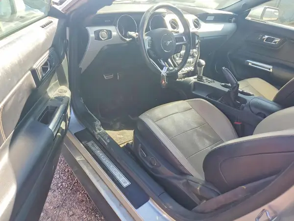 1FATP8UH8G5334013 2016 FORD MUSTANG - Image 8
