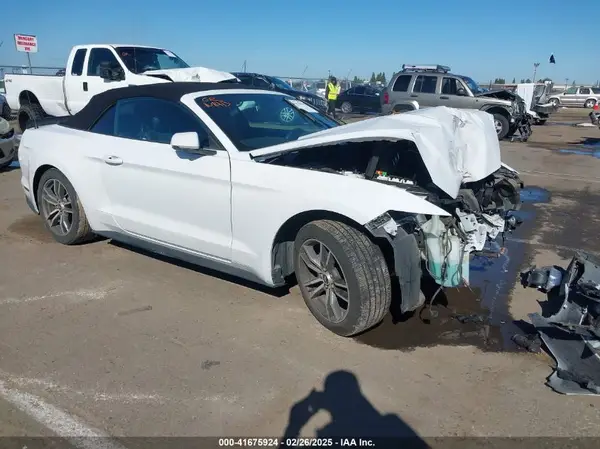 1FATP8UH8H5293237 2017 FORD MUSTANG - Image 1