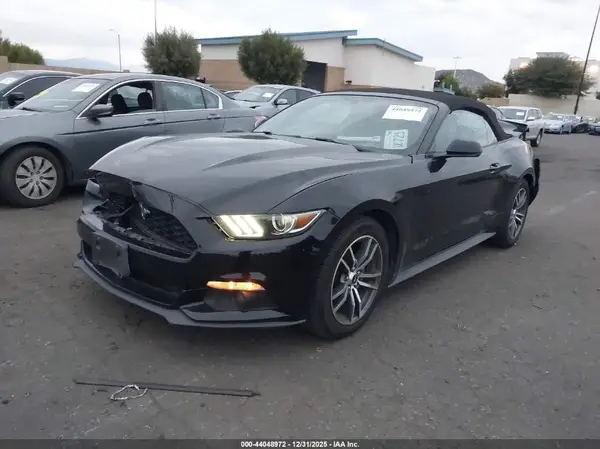 1FATP8UH8H5295716 2017 FORD MUSTANG - Image 2