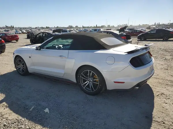 1FATP8UH8H5320338 2017 FORD MUSTANG - Image 2