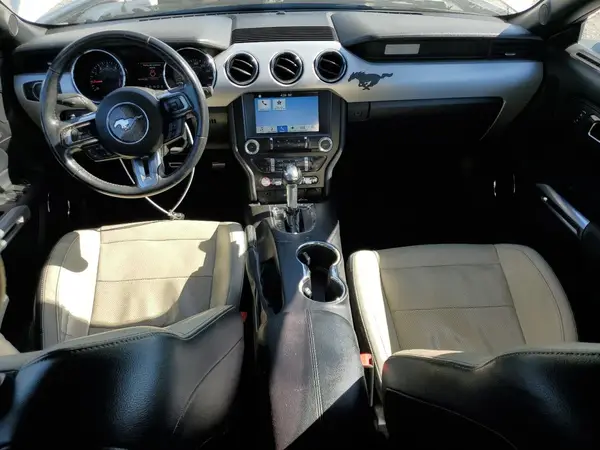 1FATP8UH8H5320338 2017 FORD MUSTANG - Image 8