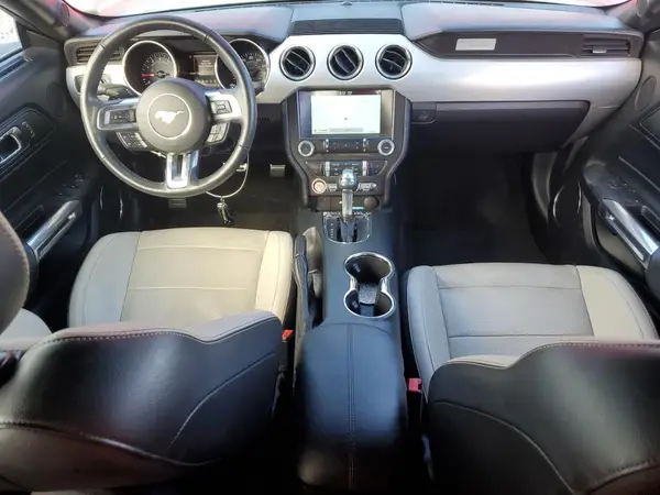 1FATP8UH8H5327161 2017 FORD MUSTANG - Image 8