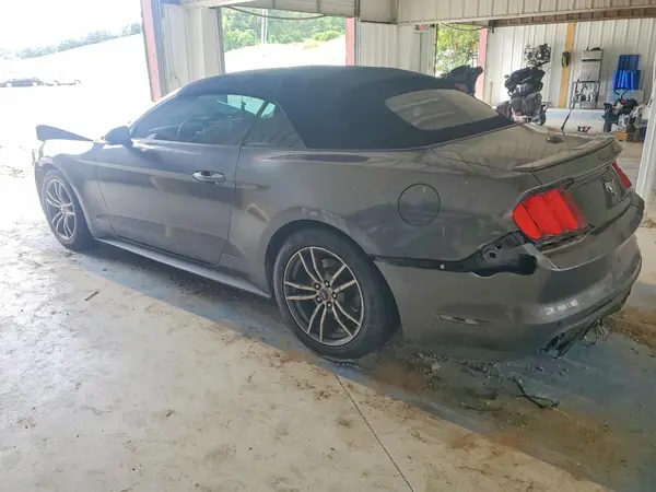 1FATP8UH8H5331615 2017 FORD MUSTANG - Image 2