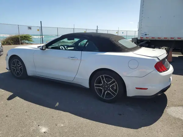 1FATP8UH8J5110067 2018 FORD MUSTANG - Image 2