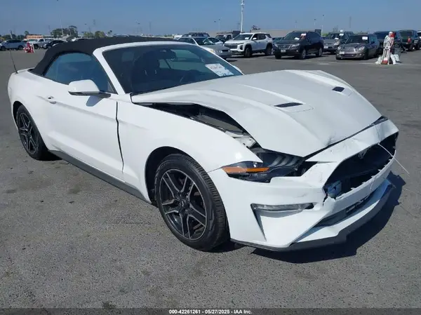 1FATP8UH8J5111364 2018 FORD MUSTANG - Image 1
