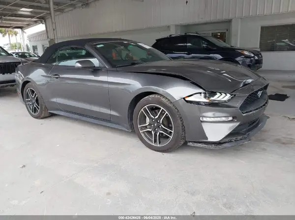 1FATP8UH8J5111817 2018 FORD MUSTANG - Image 1