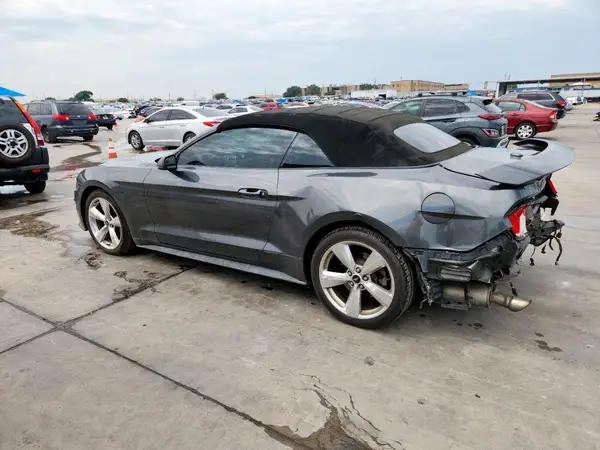 1FATP8UH8J5125152 2018 FORD MUSTANG - Image 2