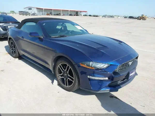 1FATP8UH8J5142453 2018 FORD MUSTANG - Image 1
