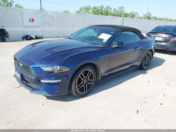 1FATP8UH8J5142453 2018 FORD MUSTANG - Image 2