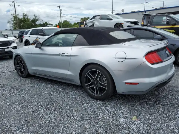 1FATP8UH8J5142968 2018 FORD MUSTANG - Image 2