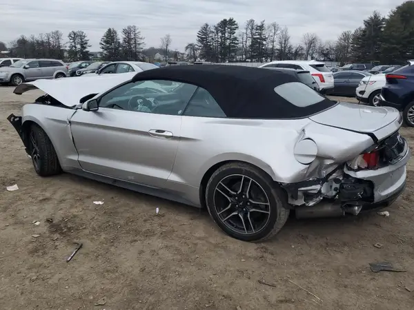 1FATP8UH8J5143134 2018 FORD MUSTANG - Image 2