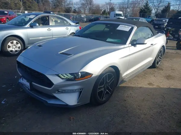 1FATP8UH8J5168034 2018 FORD MUSTANG - Image 2