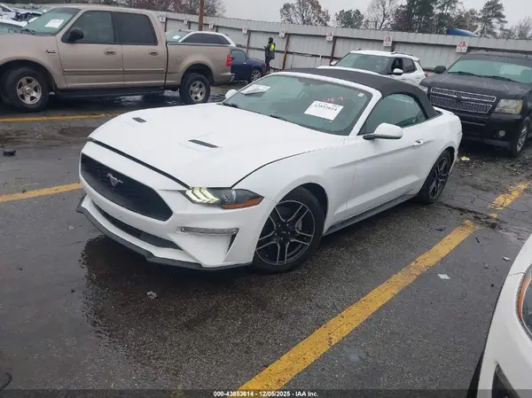 1FATP8UH8J5174089 2018 FORD MUSTANG - Image 2
