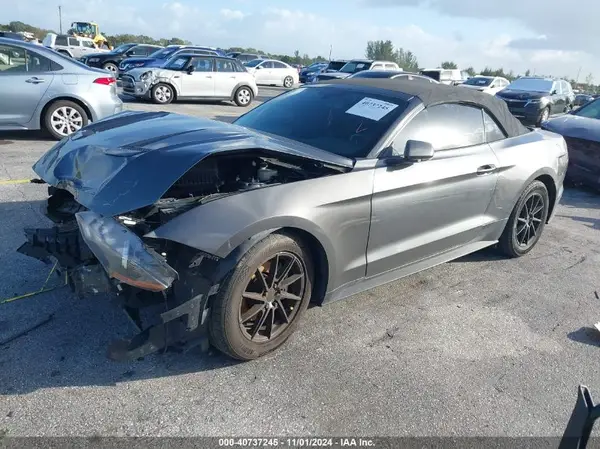 1FATP8UH8K5118784 2019 FORD MUSTANG - Image 2