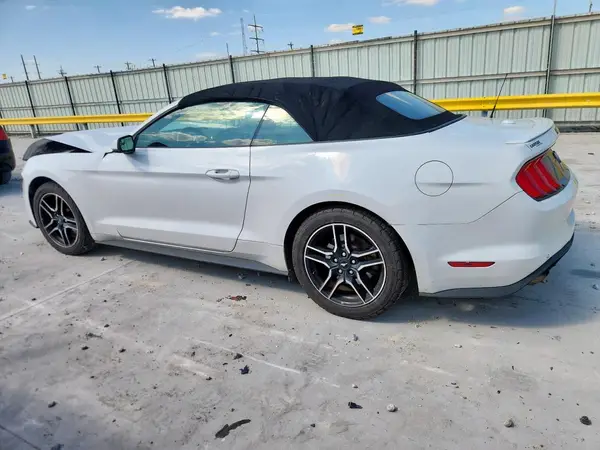 1FATP8UH8K5131373 2019 FORD MUSTANG - Image 2