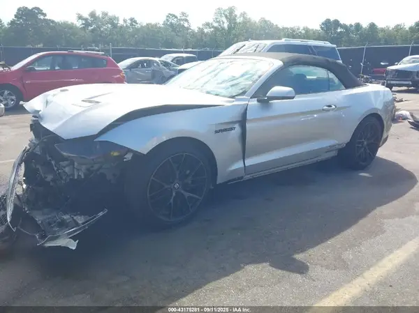 1FATP8UH8K5170870 2019 FORD MUSTANG - Image 2