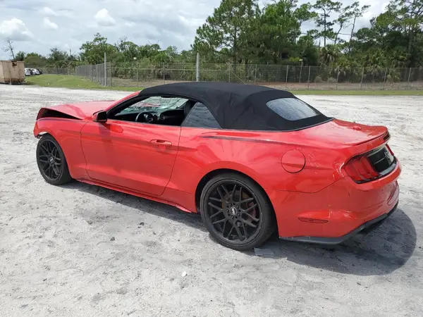 1FATP8UH8K5173610 2019 FORD MUSTANG - Image 2