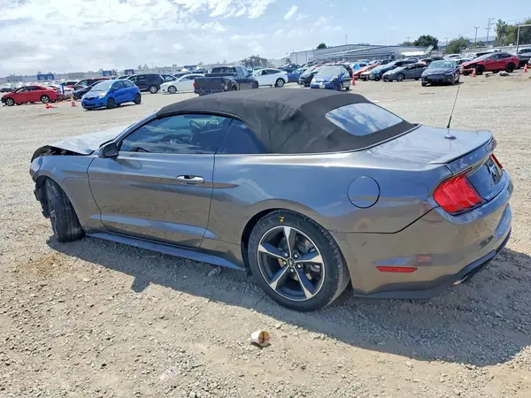 1FATP8UH8K5188270 2019 FORD MUSTANG - Image 2