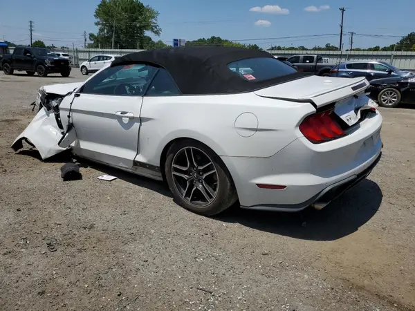1FATP8UH8L5131441 2020 FORD MUSTANG - Image 2