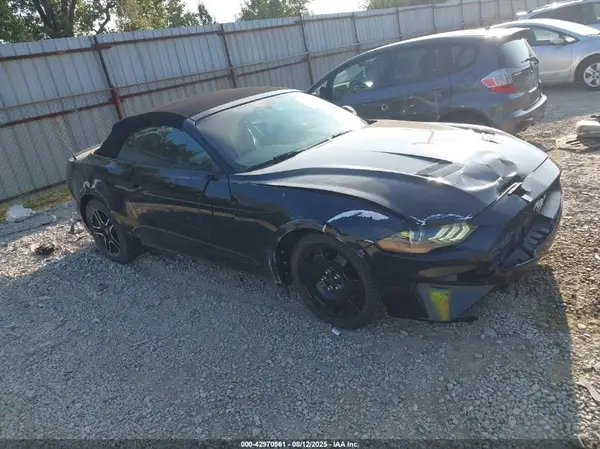 1FATP8UH8L5137546 2020 FORD MUSTANG - Image 1