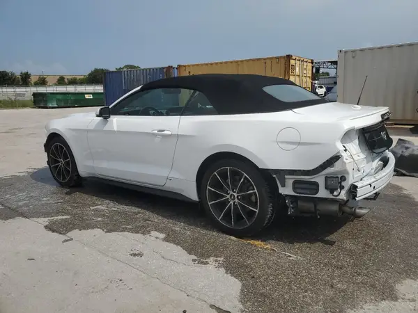 1FATP8UH8L5138423 2020 FORD MUSTANG - Image 2