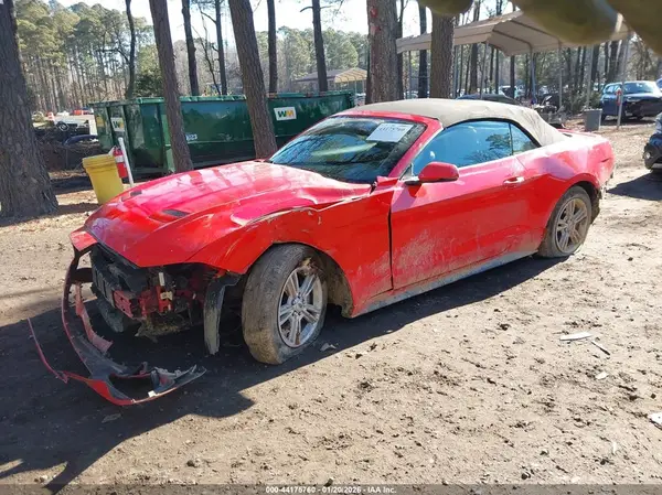1FATP8UH8L5143217 2020 FORD MUSTANG - Image 2