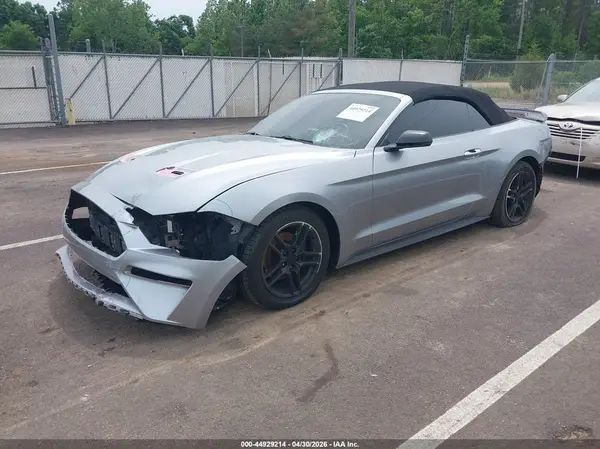 1FATP8UH8L5146957 2020 FORD MUSTANG - Image 2