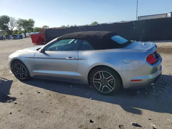 1FATP8UH8M5104421 2021 FORD MUSTANG - Image 2
