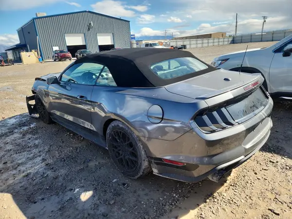 1FATP8UH8M5104466 2021 FORD MUSTANG - Image 2