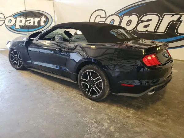 1FATP8UH8M5105164 2021 FORD MUSTANG - Image 2
