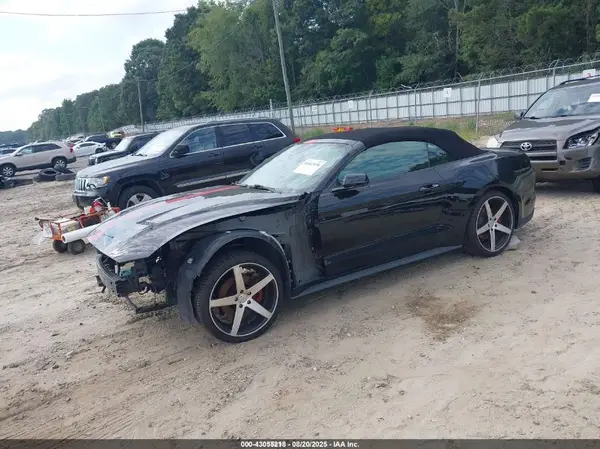 1FATP8UH8M5109540 2021 FORD MUSTANG - Image 2