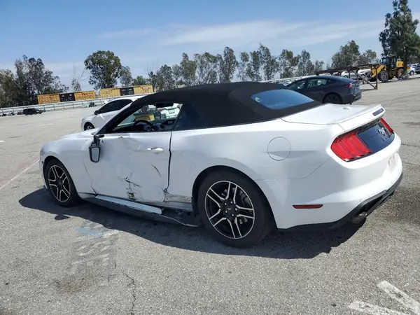 1FATP8UH8M5115449 2021 FORD MUSTANG - Image 2