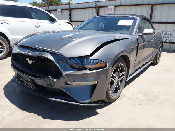 1FATP8UH8M5120750 2021 FORD MUSTANG - Image 2