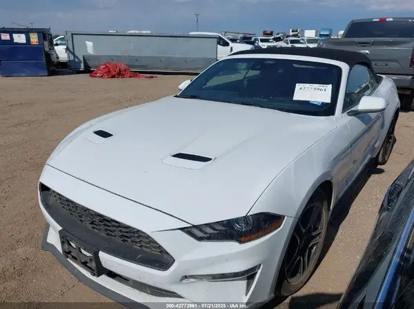 1FATP8UH8N5101584 2022 FORD MUSTANG - Image 2