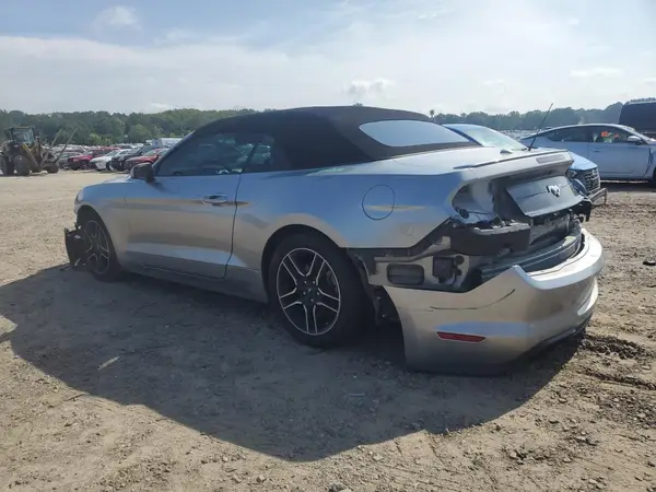 1FATP8UH8N5103836 2022 FORD MUSTANG - Image 2