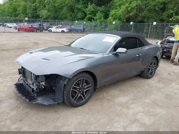 1FATP8UH8N5106560 2022 FORD MUSTANG - Image 2