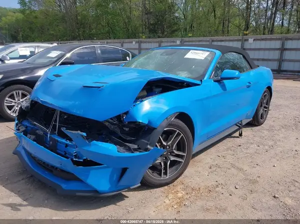 1FATP8UH8N5115470 2022 FORD MUSTANG - Image 2