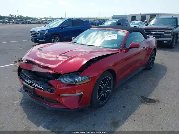 1FATP8UH8N5131085 2022 FORD MUSTANG - Image 2