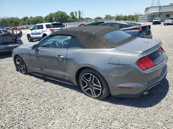 1FATP8UH8N5132866 2022 FORD MUSTANG - Image 2