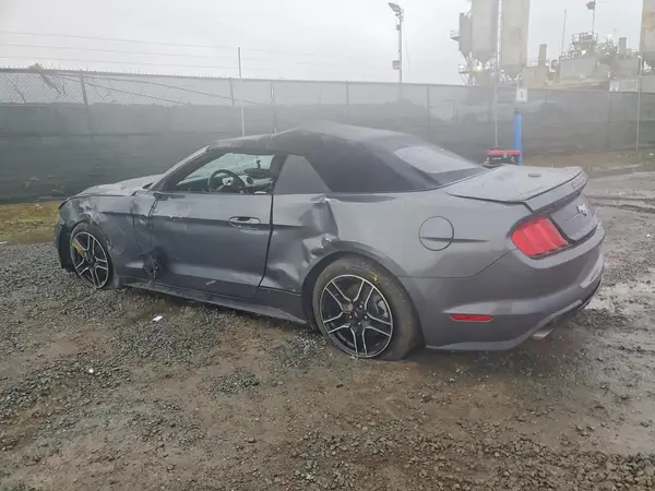 1FATP8UH8P5109123 2023 FORD MUSTANG - Image 2