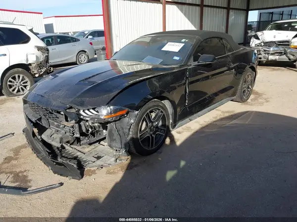 1FATP8UH8P5109963 2023 FORD MUSTANG - Image 2