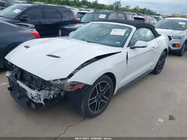 1FATP8UH8P5111289 2023 FORD MUSTANG - Image 2