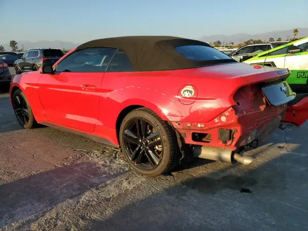 1FATP8UH9G5205889 2016 FORD MUSTANG - Image 2
