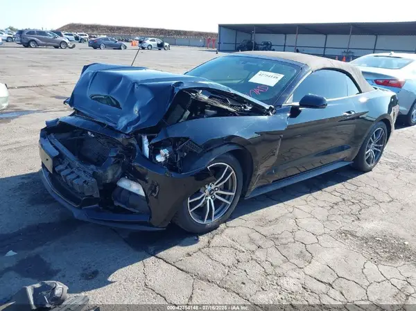 1FATP8UH9G5212745 2016 FORD MUSTANG - Image 2